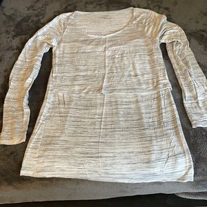 Long sleeve nursing shirt